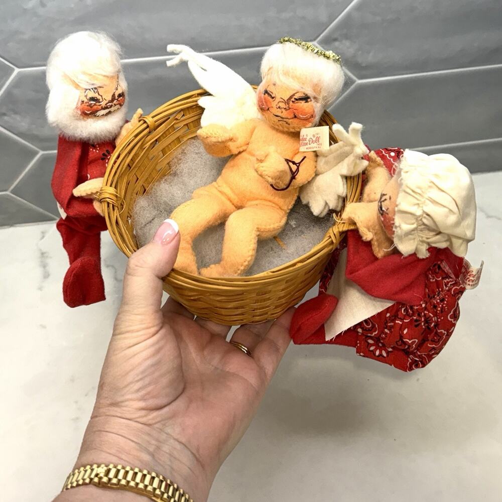 Vintage 1971 Annalee Mr & Mrs Santa Claus with Angel In Basket Christmas 3 Dolls